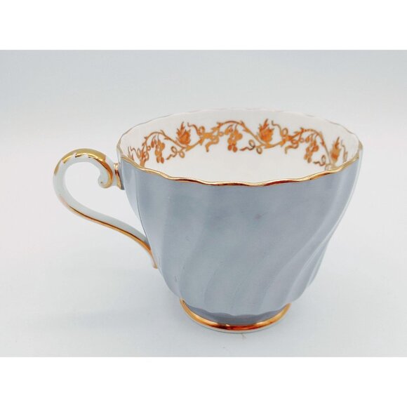 Aynsley Bone China Teacup and Saucer, Gray Swirl - Picture 9 of 13